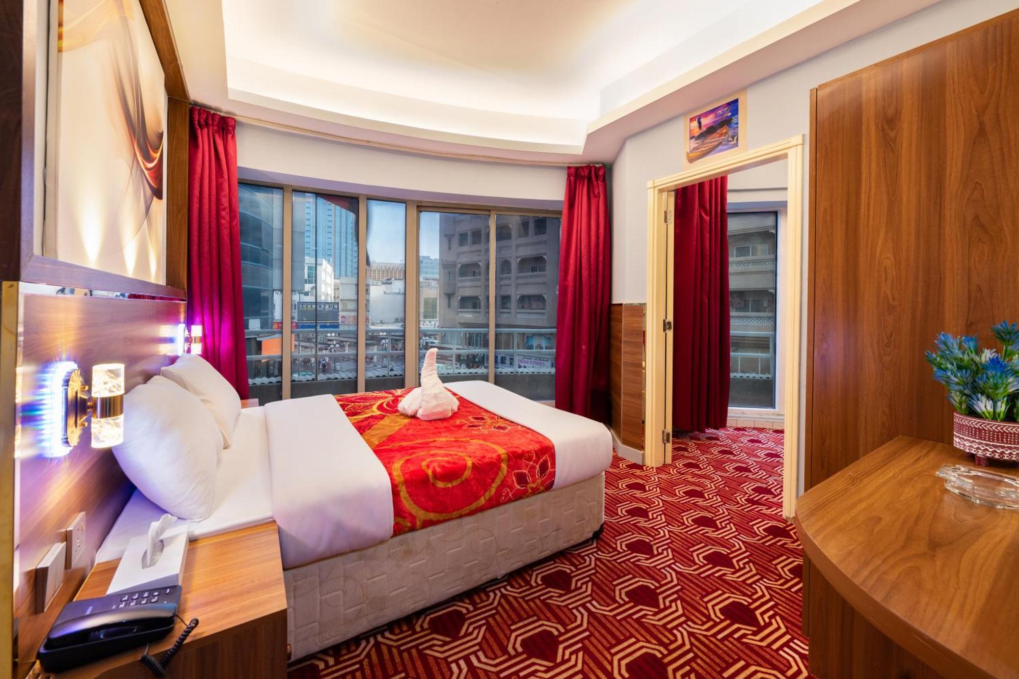Tanha Hotel Dubai Esterno foto